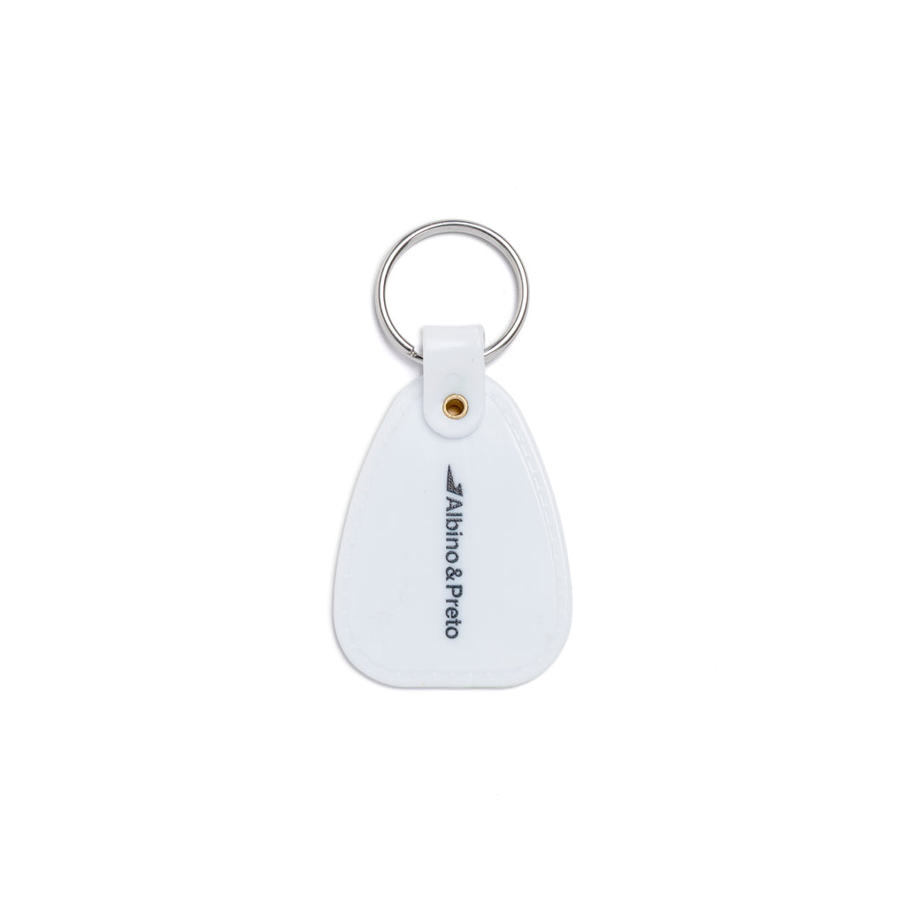 A&P MAC KEYCHAIN WHITE