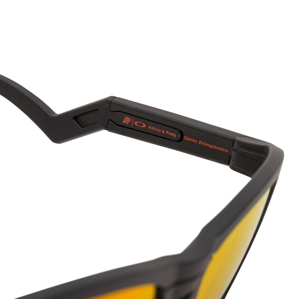 A&P® x OAKLEY® FROGSKINS HYBRID™ MATTE BLACK w/ PRIZM RUBY
