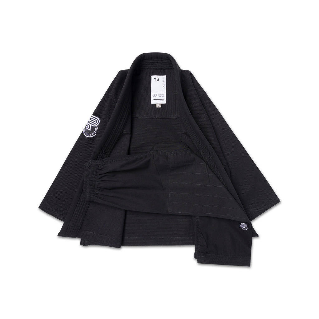 A&P BW ESSENTIAL KIDS GI BLACK*