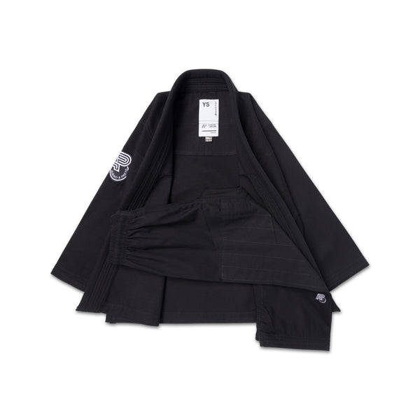 A&P BW ESSENTIAL KIDS GI BLACK*
