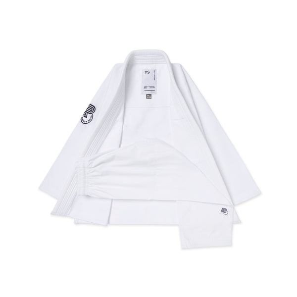 A&P BW ESSENTIAL KIDS GI WHITE*