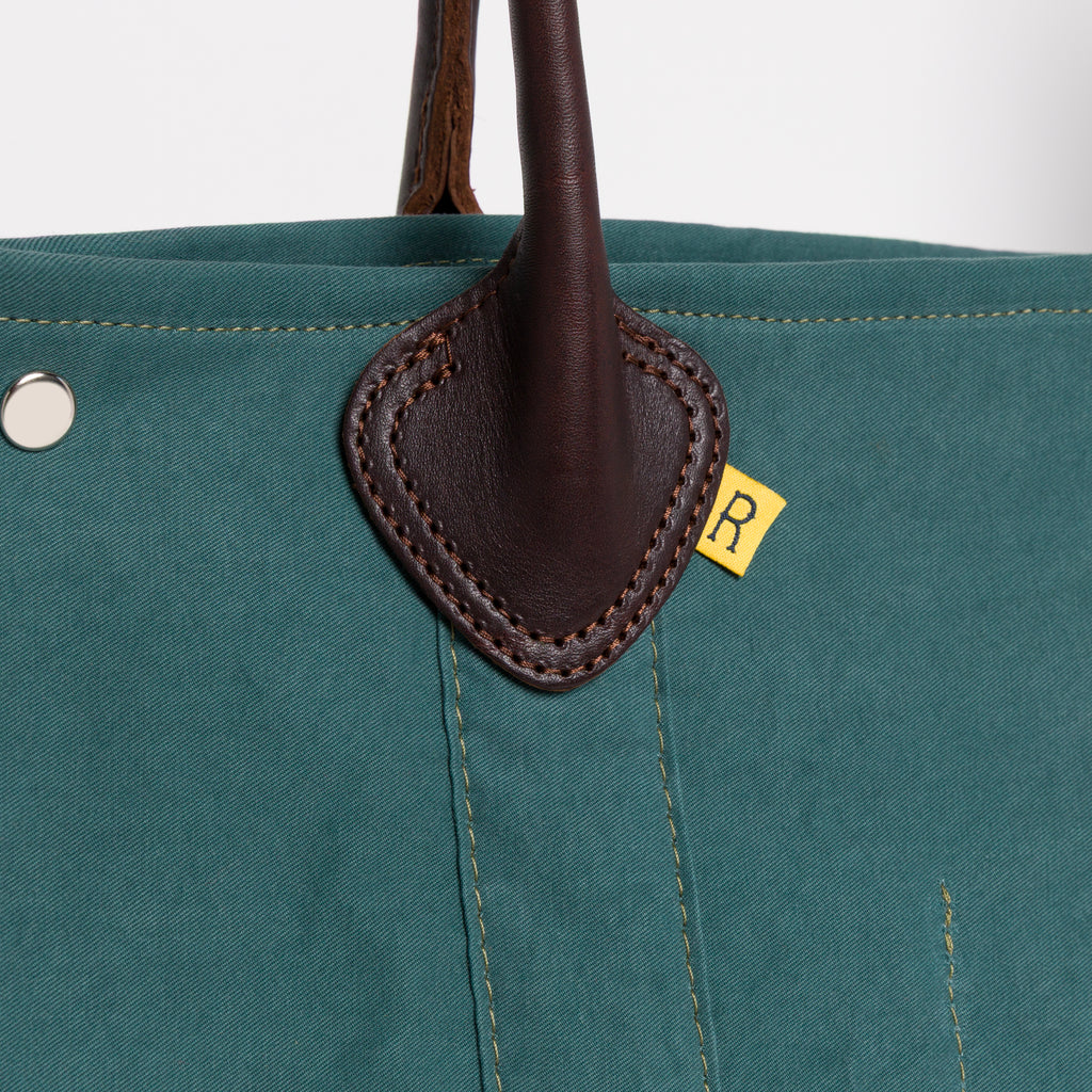 A&P x RCARRYALL® TOTE BAG TREE TOP GREEN