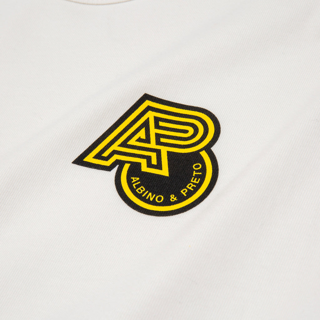 A&P YW ESSENTIAL TEE WHITE
