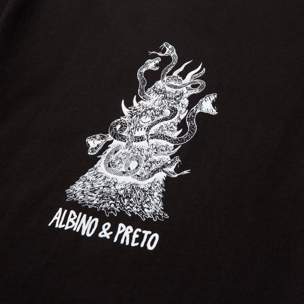 A&P MG SKULL TEE BLACK