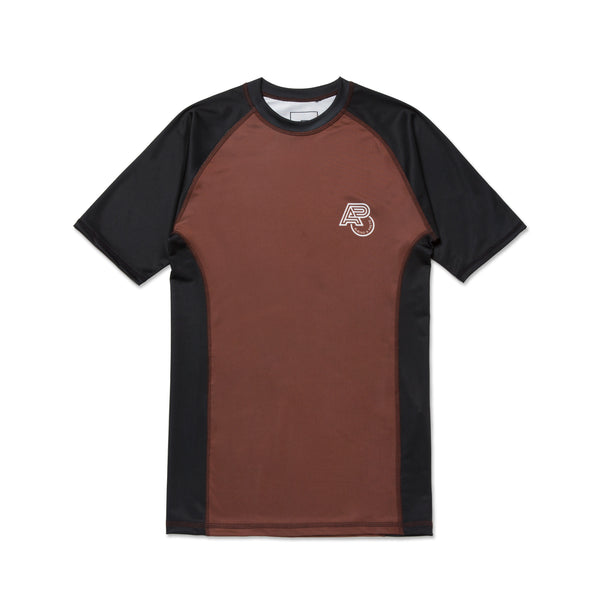 A&P 22 ESSENTIAL SS RANKED RASHGUARD BROWN