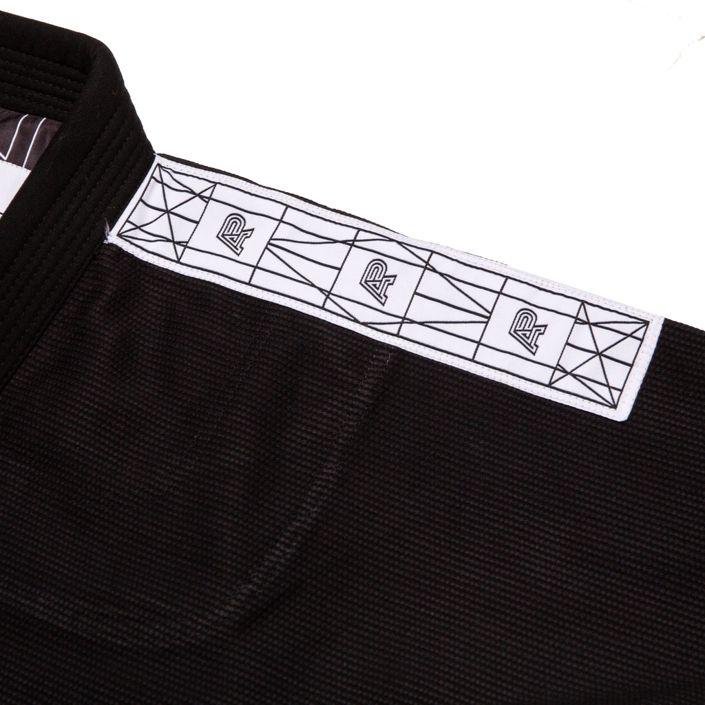 A&P B82 BUILDING BLOCK KIMONO BLACK