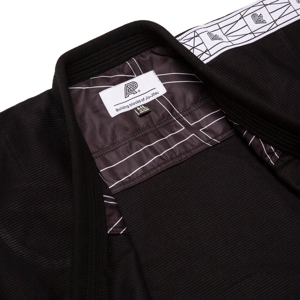 A&P B82 BUILDING BLOCK KIMONO BLACK