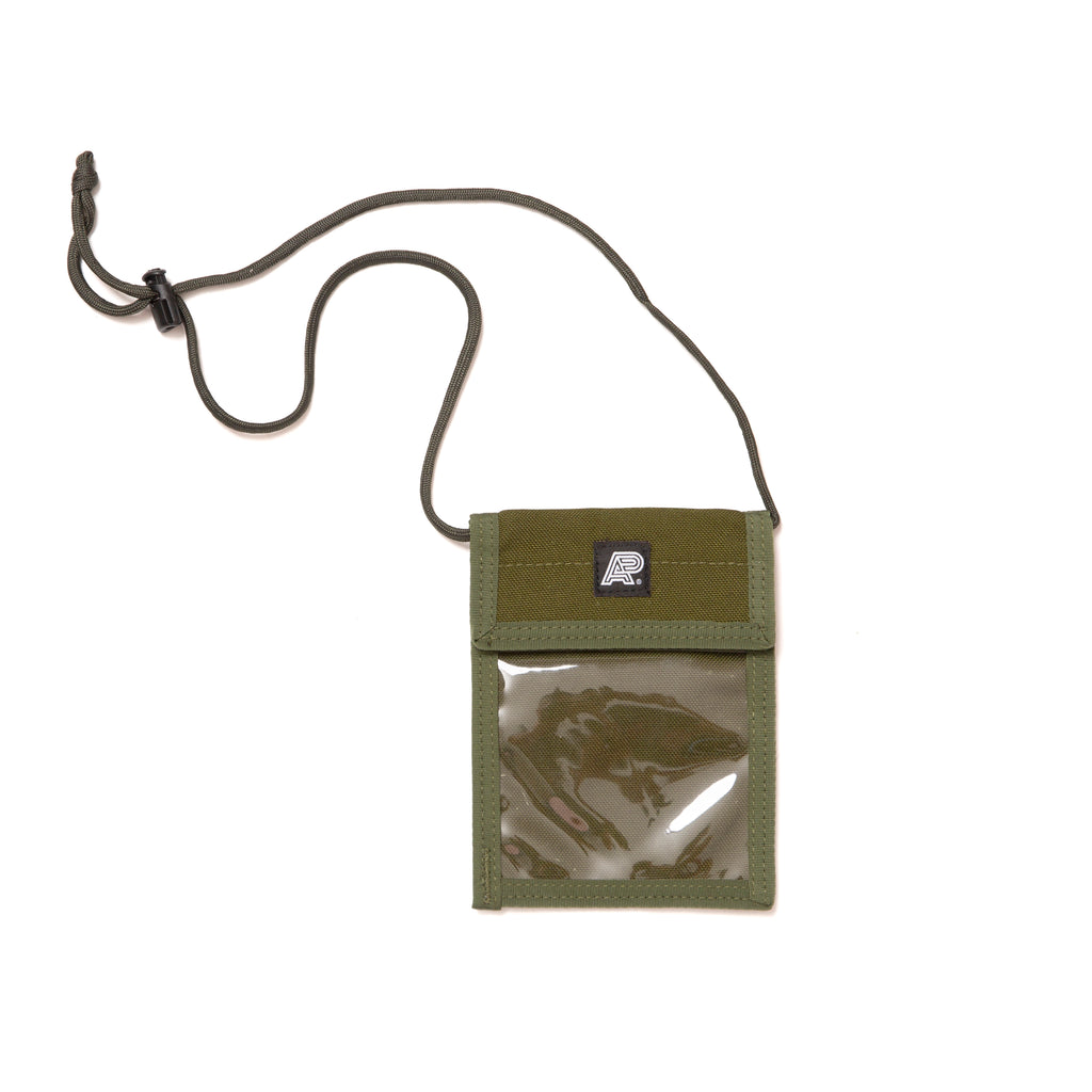 A&P PASSPORT HOLDER OLIVE